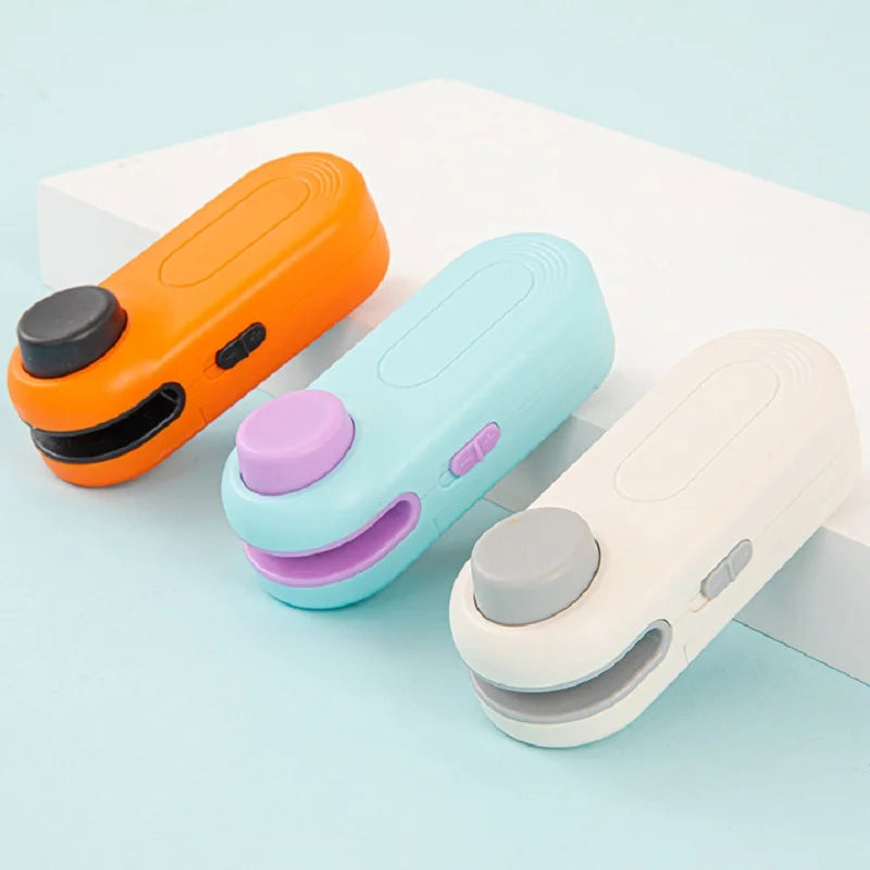 Portable Mini Sealer 2 in 1 Heat Sealer for Snacks Home Use Rechargeable Sealer Vacuum Sealer Snacks Plastic Bag Heat Sealer