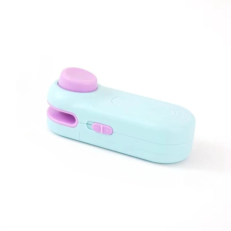 Portable Mini Sealer 2 in 1 Heat Sealer for Snacks Home Use Rechargeable Sealer Vacuum Sealer Snacks Plastic Bag Heat Sealer